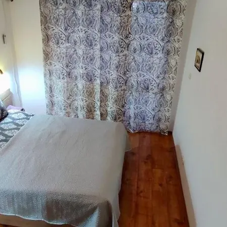 Apartment In Sapphire